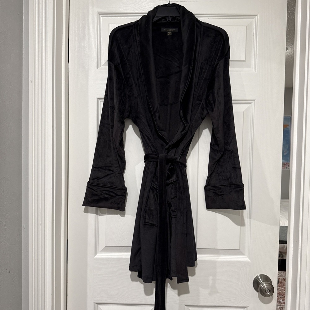 Donna Karan Sleepwear Black Velour Short Robe L/XL D2823405 Classic Tie Closure